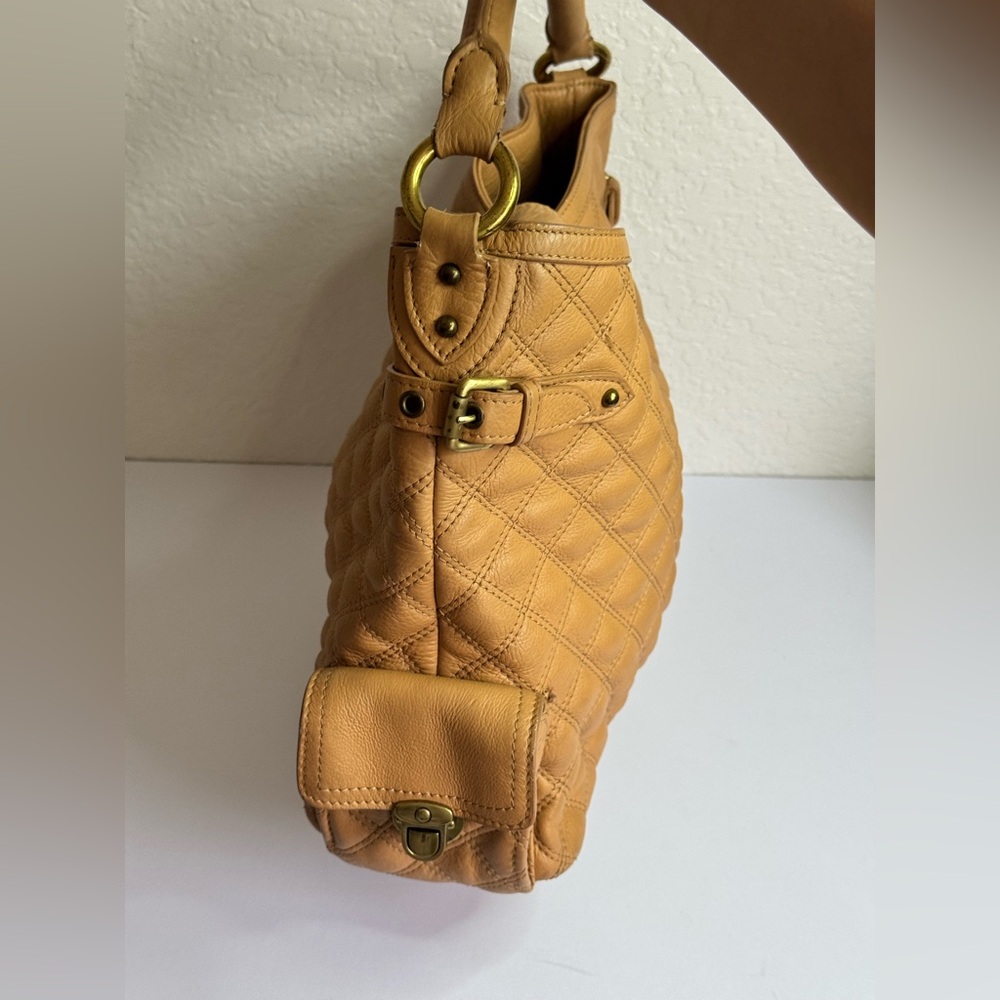MARC JACOBS Tan Quilted Leather Handbag Made in Italy - Picture 6 of 14